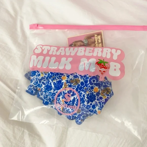 NWT strawberry milk mob Mykonos bottoms - Picture 3 of 3